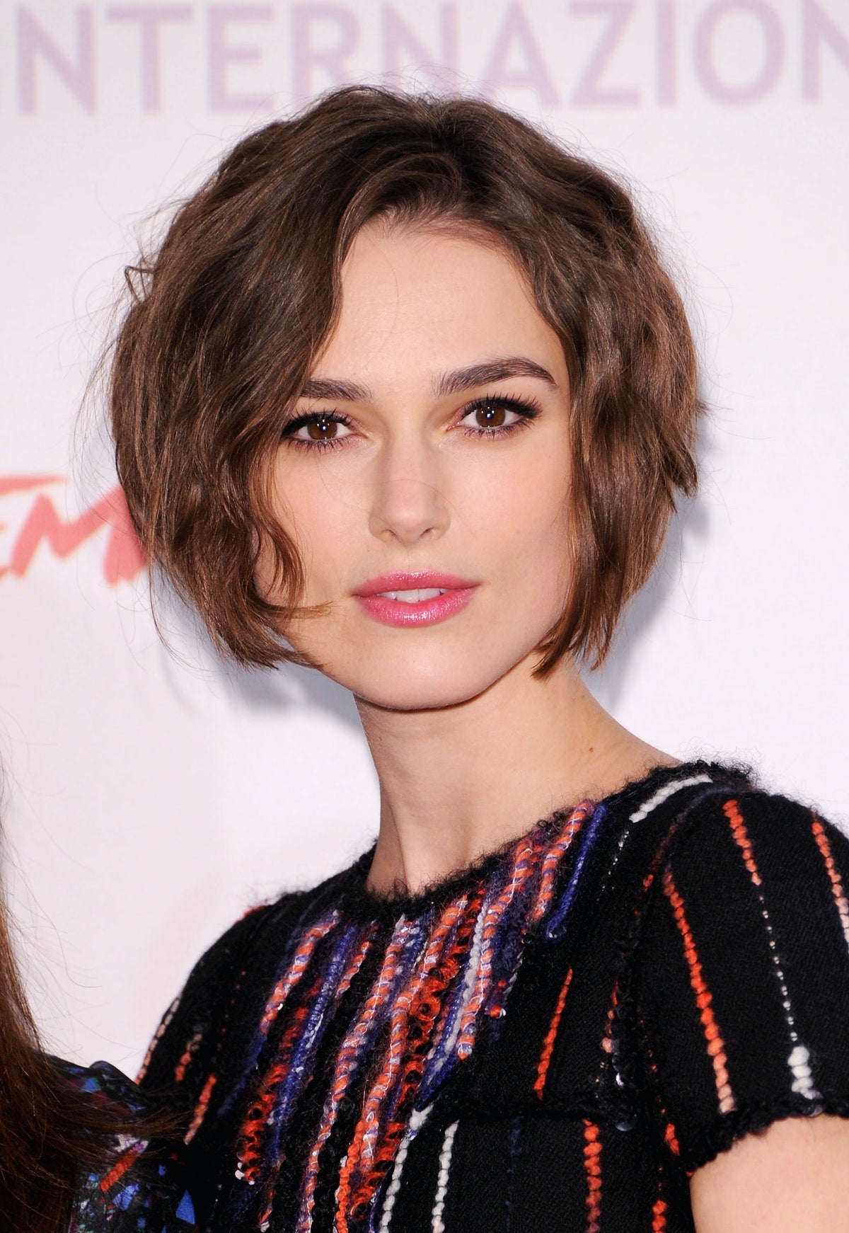 The Best Medium-Length Haircuts for Every Face Shape